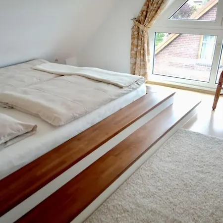 Family And Dog Hafenblick